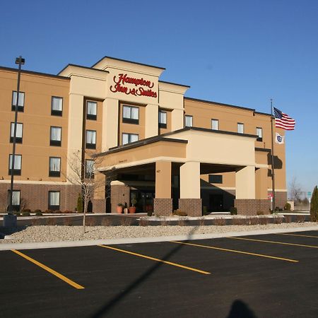 Hampton Inn And Suites Peru Екстериор снимка