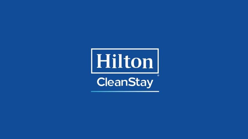 Hampton Inn And Suites Peru Екстериор снимка